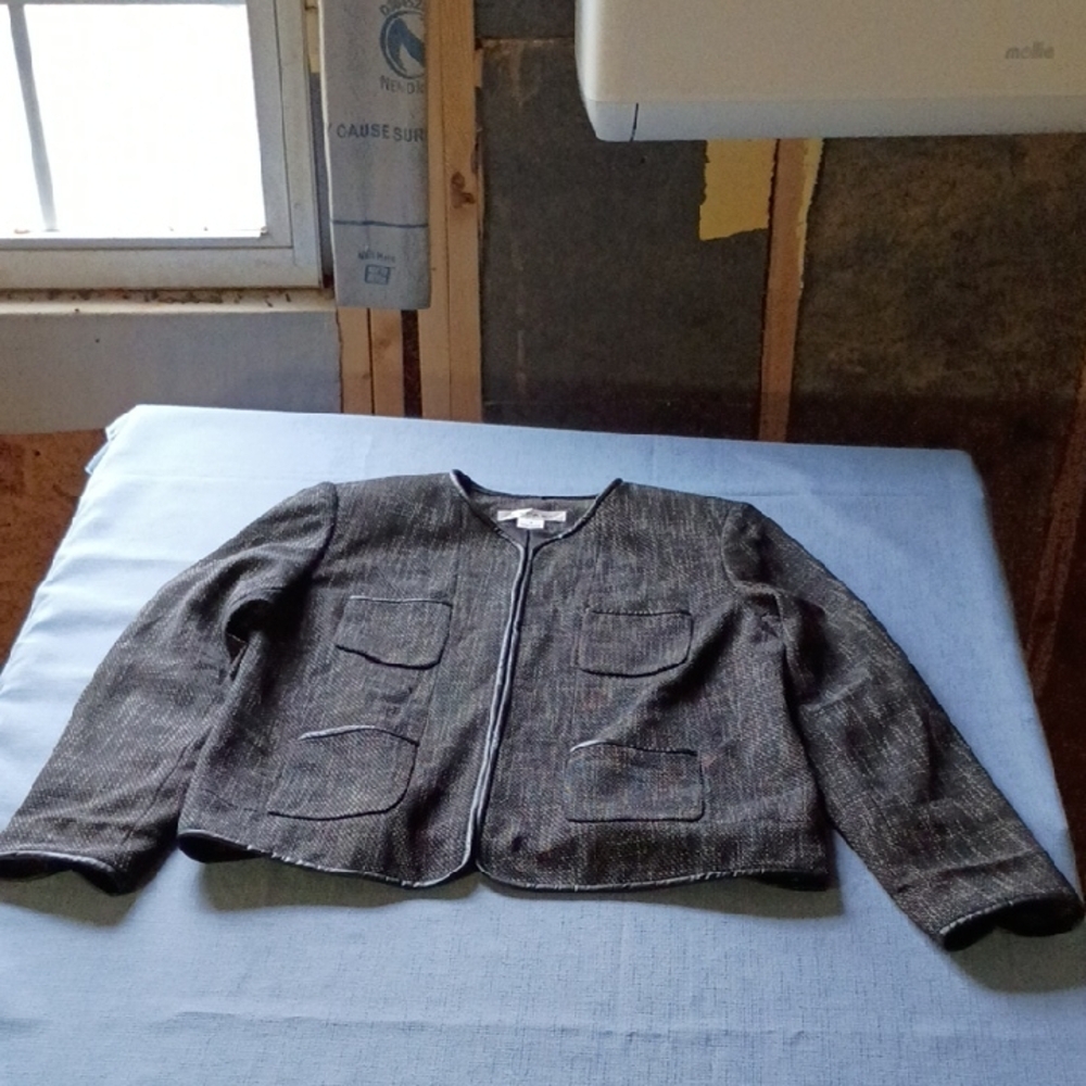 RAFAEL Elegant Black and Gray Jacket
